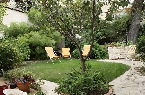 Les Cinq Avenues Bed & Breakfast | Bed and Breakfast 'Les Citronniers - Tahiti' with Shared Terrace, Wi-Fi and Air Conditioning
