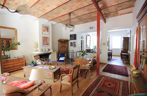 Les Cinq Avenues Bed & Breakfast | Bed and Breakfast 'Les Citronniers - Chapeaux' with Shared Terrace, Wi-Fi and Air Conditioning