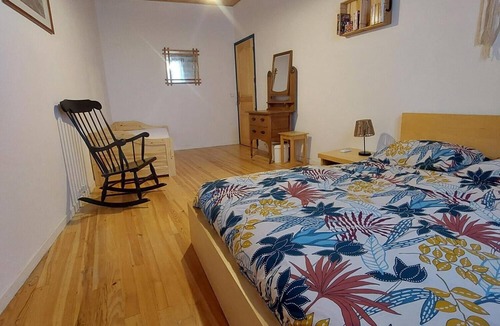 Tuchan Bed & Breakfast | Bed and breakfast : Les maisons de Gaïa