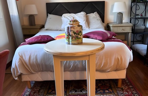 Veyssilieu Bed & Breakfast | Bed and Breakfast 'Maison D'hotes Dolce Vita' with Mountain View, Shared Pool and Wi-Fi