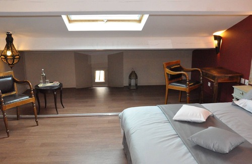 Laborie Hotel | Bed and Breakfast Midi-Pyrenees - The Lake Crivito