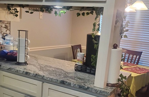 Midland House | Bed and Breakfast Personal Chef (Mudroom)