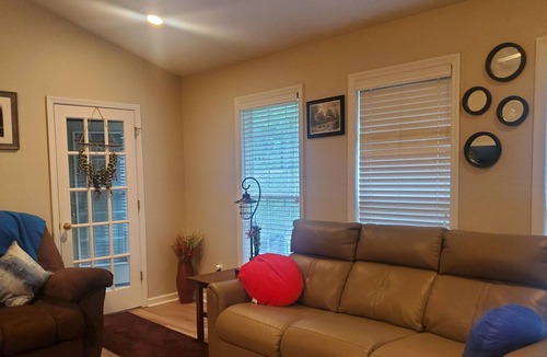 Midland House | Bed and Breakfast Personal Chef (Wanderlust Room)