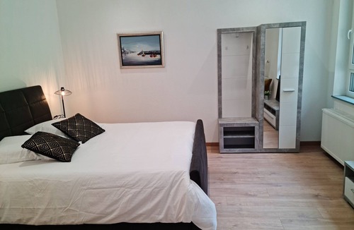 Porrentruy House | Bed and breakfast PORRENTRUY Chateau view with shared spaces
