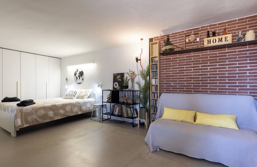 Castellvell Bed & Breakfast | BED AND BREAKFAST: sea and mountain. Ideal for families with a pool