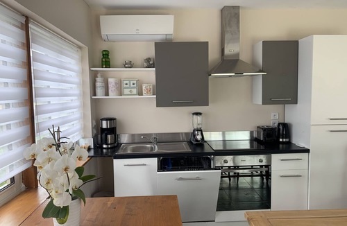 Assay House | Bed and Breakfast - The Canadian