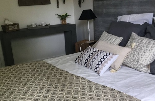 Puymoyen House | Bed and breakfast with breakfasts