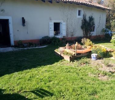 Busserolles Bed & Breakfast | Bed and Cèpes