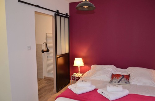 Sevremont House | Bed and breakfast Le Moulin de Charin- Wheat in grass- Puy du Fou