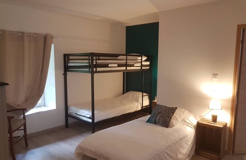 Sevremont House | Bed and breakfast Le Moulin de Charin- Wheat in grass- Puy du Fou