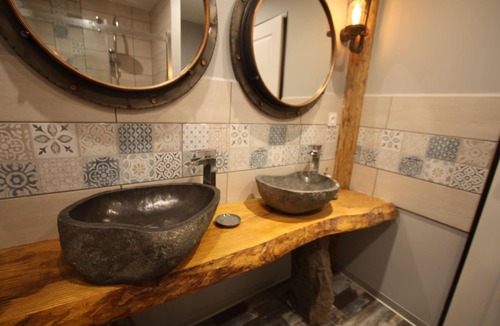 Saulxures-sur-Moselotte Bed & Breakfast | Bed and Breakfast Jules Verne