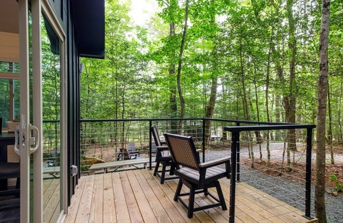 Balsam Grove Cabin | Bed & Bear - Couples Glamping Cabin