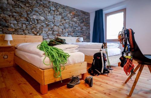 Airolo Hotel | Bed&Bike Tremola San Gottardo