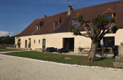 Lalinde Bed & Breakfast | Bed & Breakfast au calme