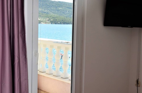 Poljica Bed & Breakfast | Bed & Breakfast by the Beach