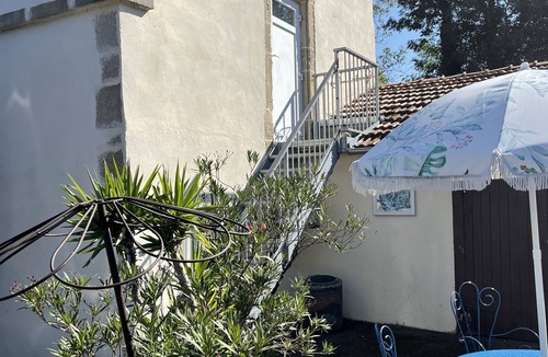 Corre House | Bed & Breakfast