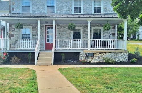 Talmage Apartment | Bed & Breakfast Historic Suite