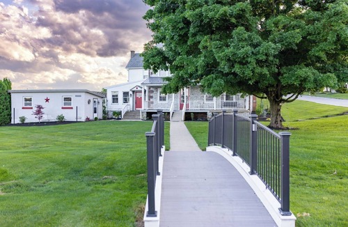 Talmage Apartment | Bed & Breakfast Historic Suite