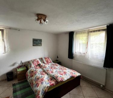 Hofstetten-Flueh Bed & Breakfast | bed&breakfast in Flüh