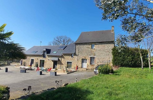 Bais House | BED & BREAKFAST in the countryside near hiking trails - Le Clos Gagné