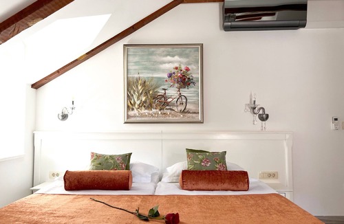 Mali Ston House | Bed&Breakfast Sorgo Palace- Comfort Double or Twin Room with City Walls View (Emerald)