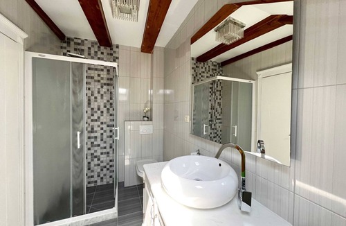 Mali Ston House | Bed&Breakfast Sorgo Palace - Superior Double or Twin Room with City View (Amber)