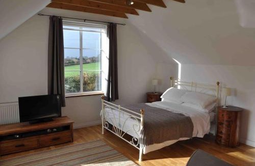 Wincanton Apartment | Bed@Byways, Holton