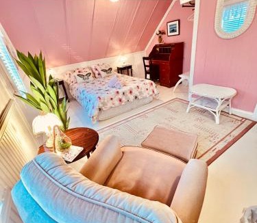 Grandes-Bergeronnes Bed & Breakfast | Bed & café Petit Papillon