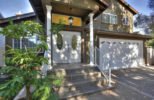 Fair Oaks Apartment | Bed in 5-Bed Dormitory Room