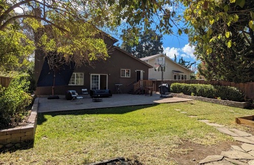 Fair Oaks Apartment | Bed in 5-Bed Dormitory Room