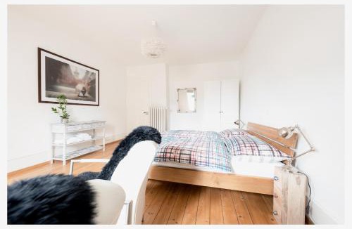 Kirchenfeld-Schosshalde House | Bed & Kitchen am Tavelweg - Adults Only