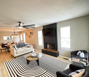 Bentonville House | Bed n Bikefast