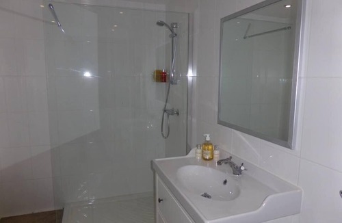 Loubieres Bed & Breakfast | Bedbreakfastbikespyrenees