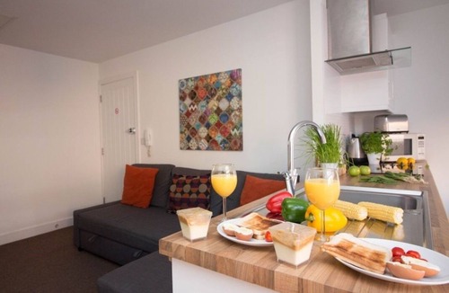 Eastleigh Apartment | Beddoe Apartments