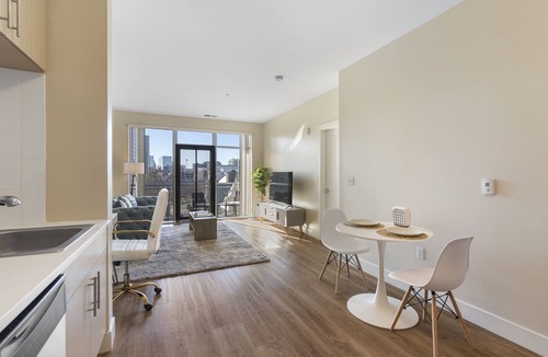 Downtown Apartment | Bedford Hall