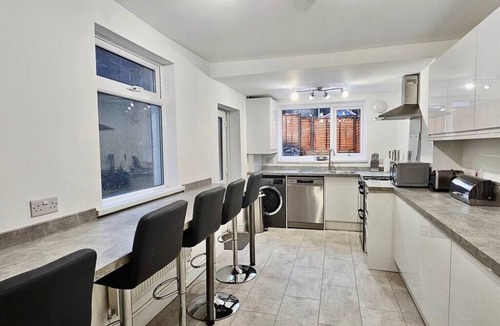 Roath House | Bedford Street by Switchback Stays