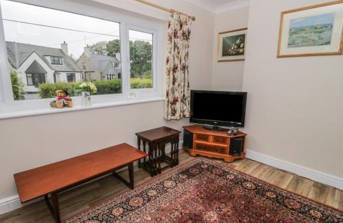 Amlwch House | Bedlinog