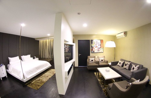 Taman Jubilee Hotel | Bedrock Hotel