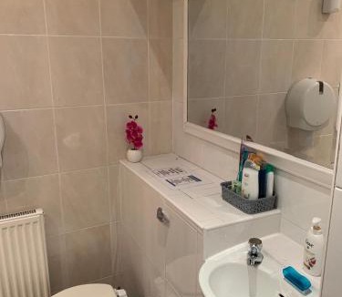 Winterbourne House | Bedrock Lodge