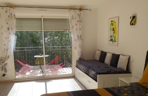 Aubais Bed & Breakfast | Bedroom 3 - Villa des masques