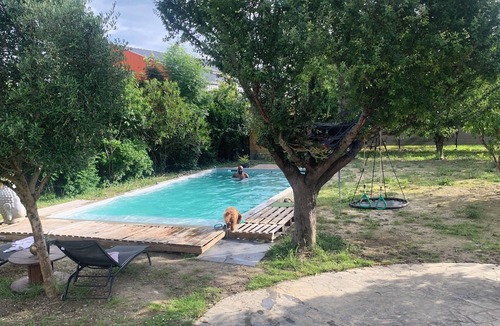 Lescar House | Bedroom + bathroom