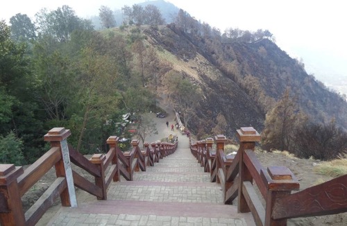 Ngadisari Bed & Breakfast | Bedroom for 4 person view direct to Mt. Bromo
