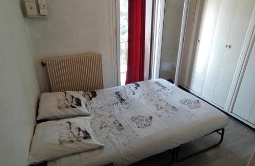Aiguelongue House | Bedroom To Sleep