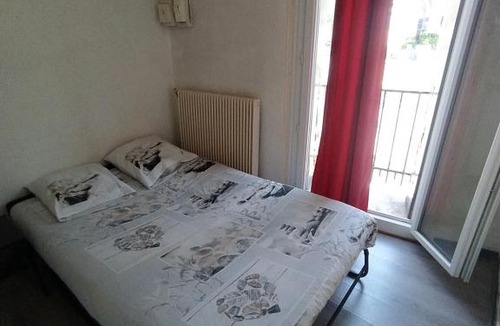 Aiguelongue House | Bedroom To Sleep