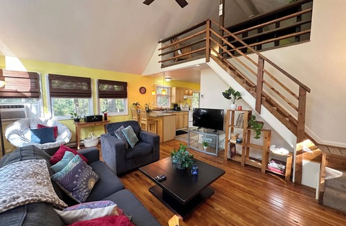 Front Royal Cabin | Bedrooms 2, Bathrooms 1, Sleeps 4