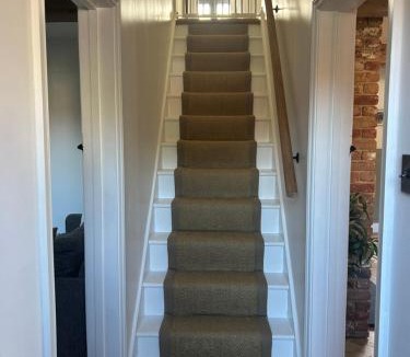 Romsey House | Bee Cottage - Romsey