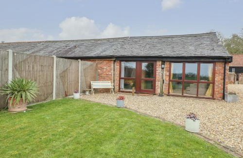 Irstead House | Bee Happy Barn