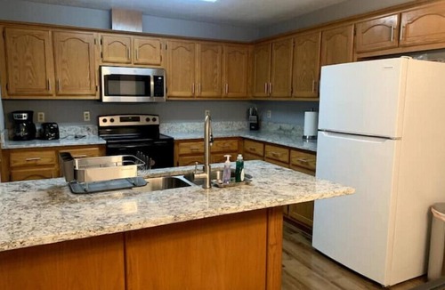 Mount Berry House | Bee Home.