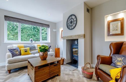 Alfreton House | Bee Keepers Cottage