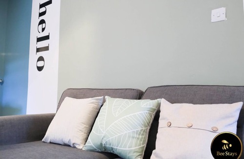 Haydock House | Bee Stays- Cooper House